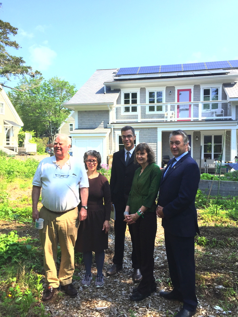 Solar NS Members, hosts, & MLA at Discover Solar Launch